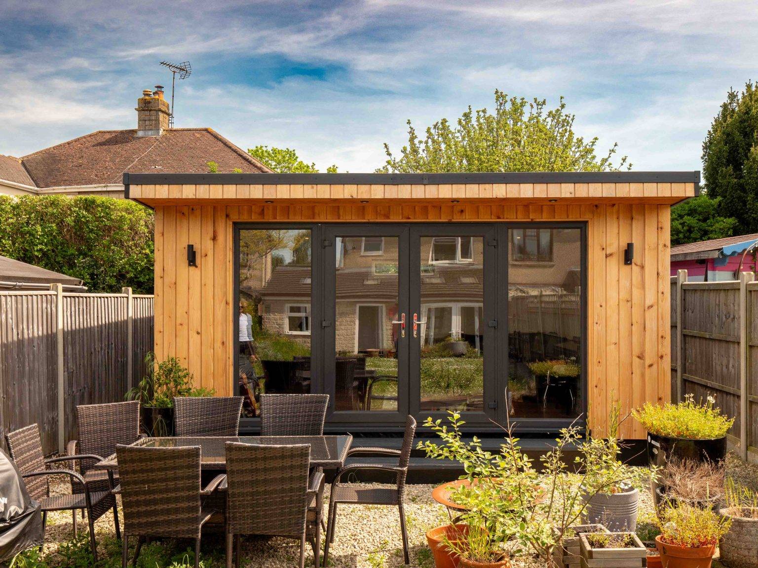 Garden Music Room and Lounge by Cube Garden Rooms in Charlton Kings
